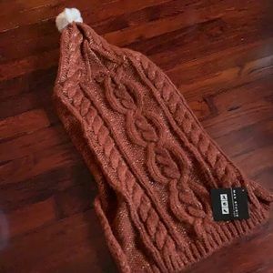 NWT Max Studio Hooded Pet Sweater. Large